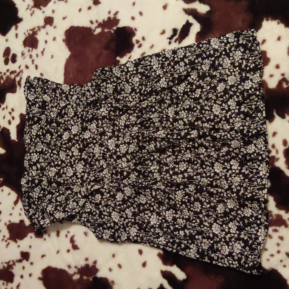 LOFT Ruffle Floral Blouse - Picture 3 of 8